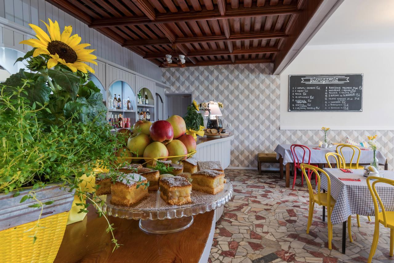 Hotel Gryf Косцежина Екстериор снимка