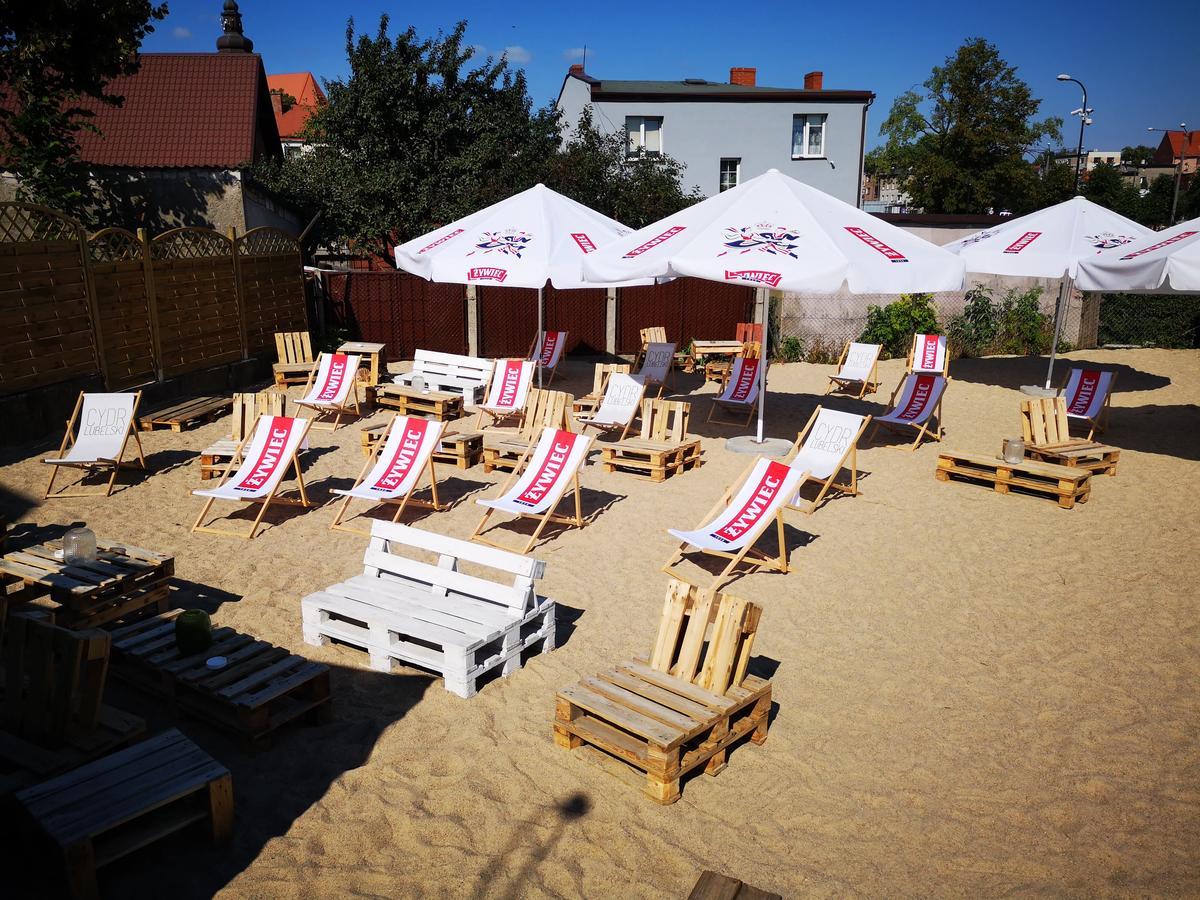 Hotel Gryf Косцежина Екстериор снимка