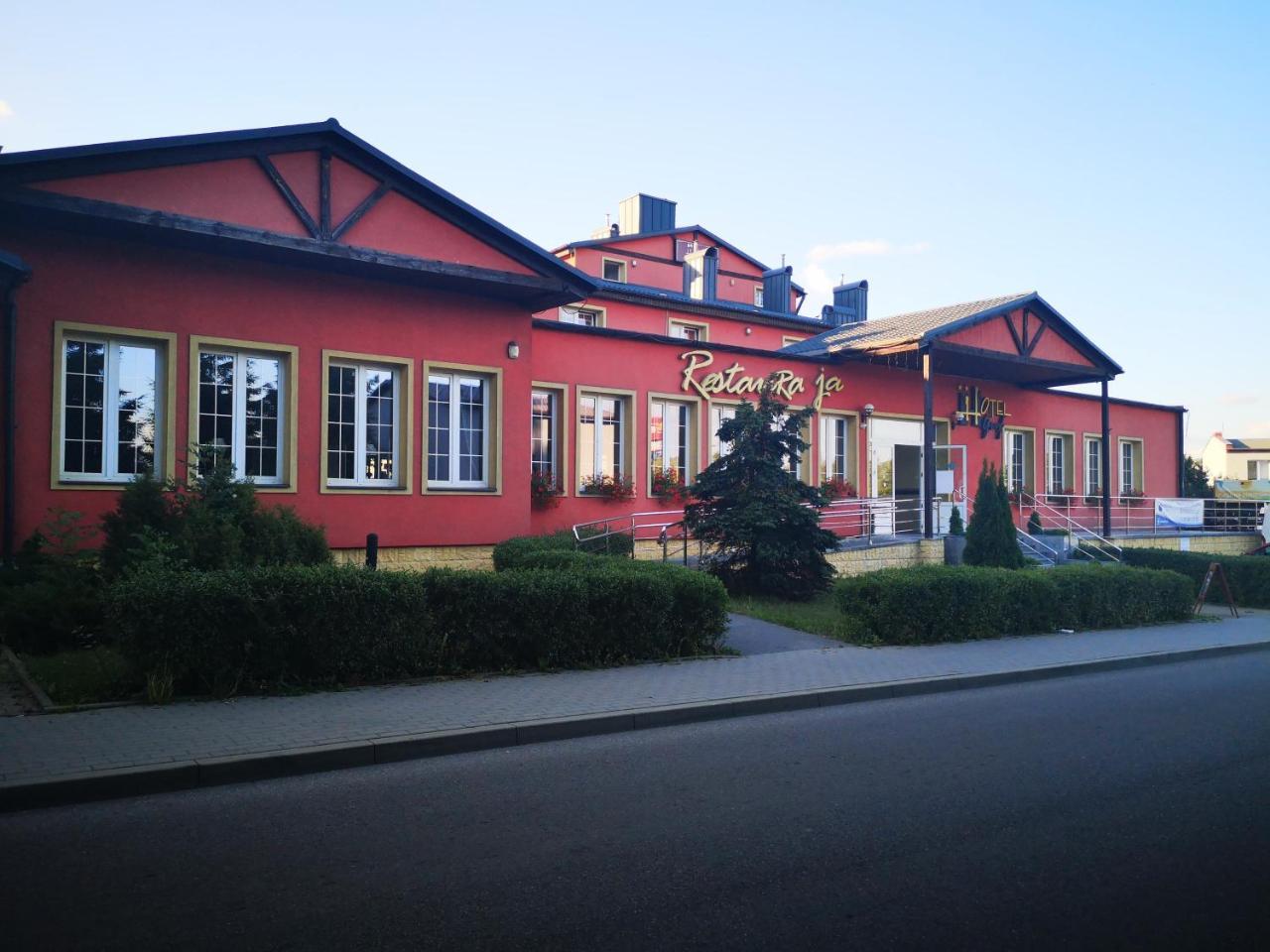 Hotel Gryf Косцежина Екстериор снимка