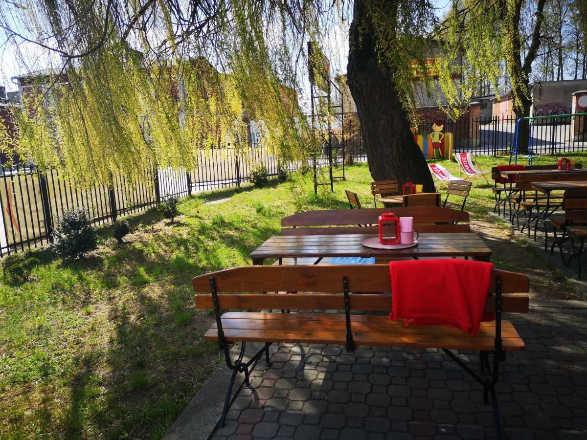 Hotel Gryf Косцежина Екстериор снимка