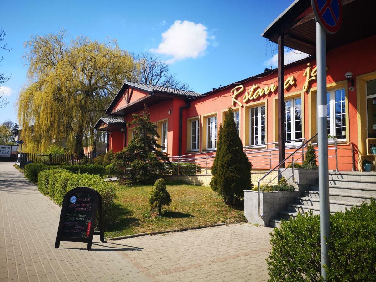 Hotel Gryf Косцежина Екстериор снимка