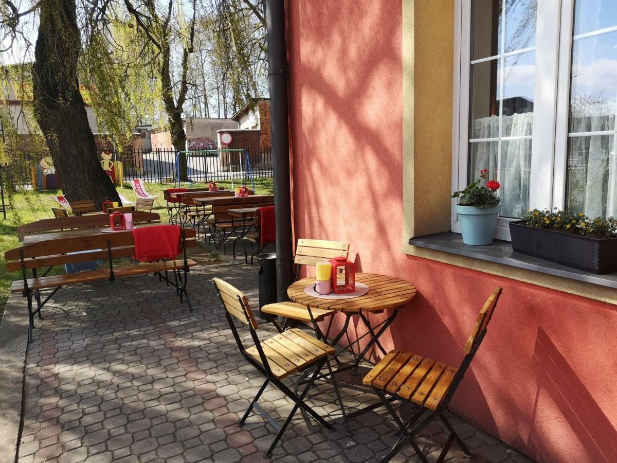 Hotel Gryf Косцежина Екстериор снимка